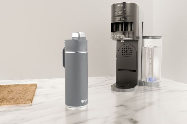 Ninja DW2401EUUKGY Thirsti 700 ml Reiseflasche